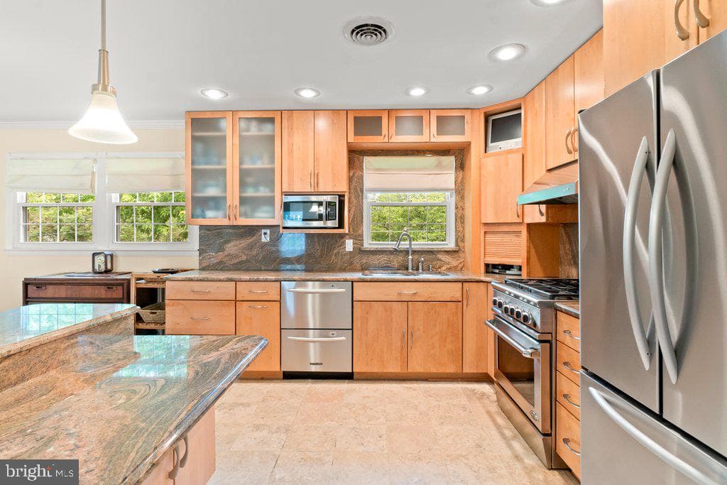 3118 Greenway Drive photo 11