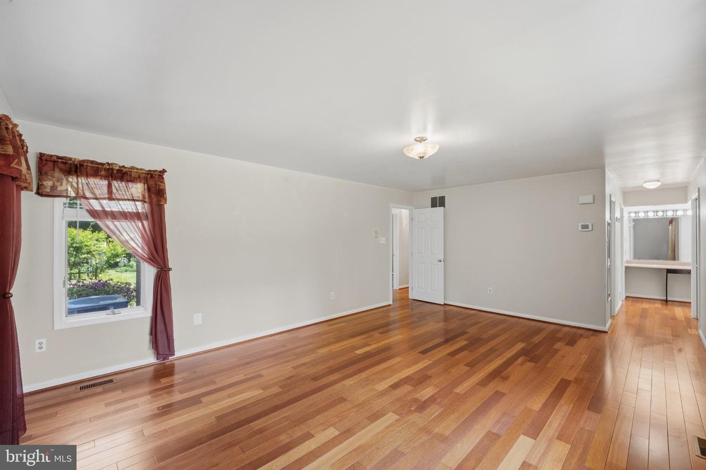 7426 Oakcrest Lane photo 23
