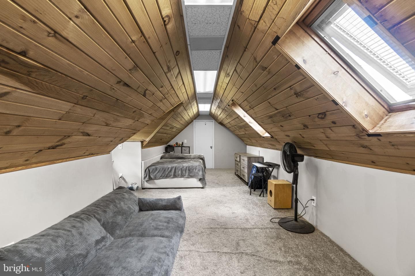 14106 Howard Road photo 29