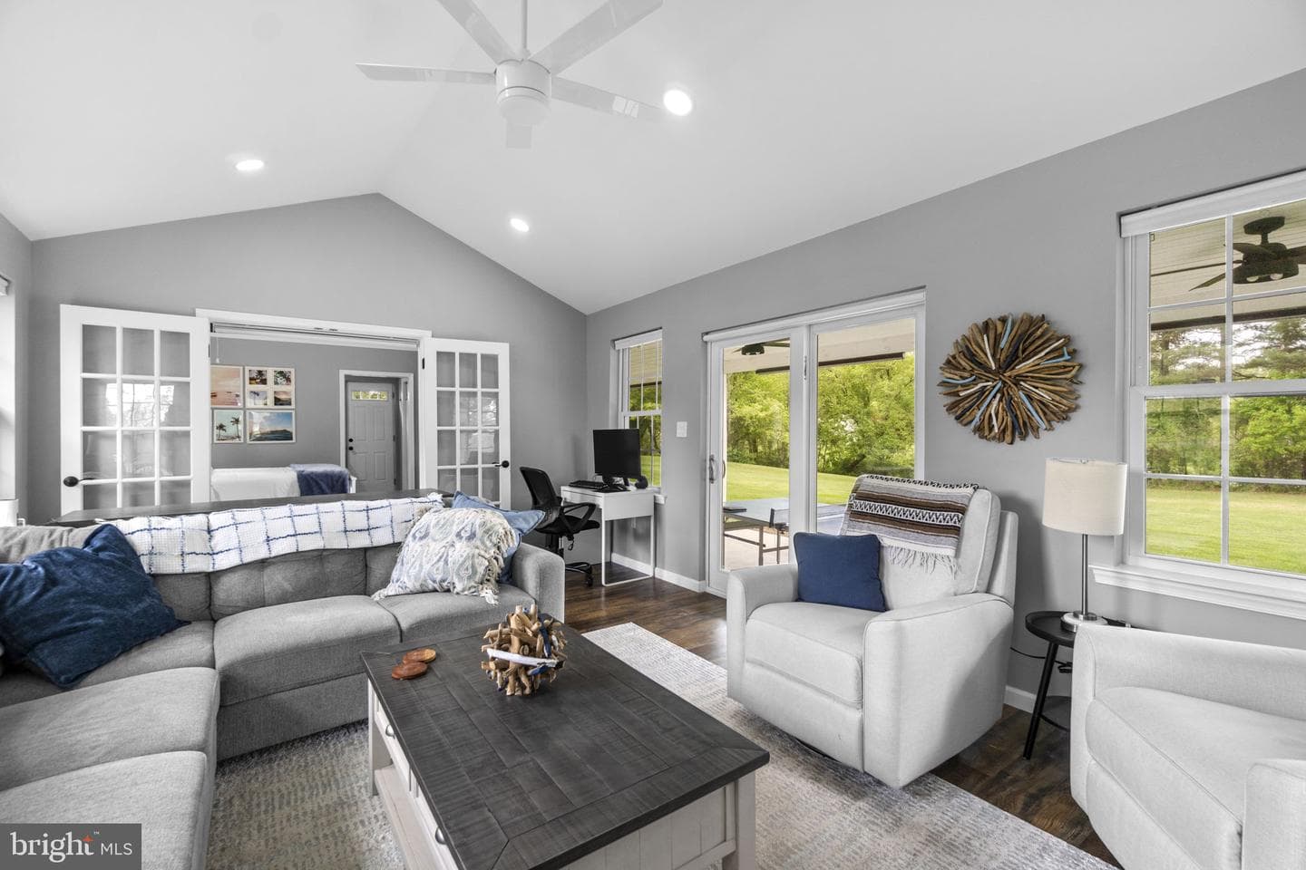 14106 Howard Road photo 34