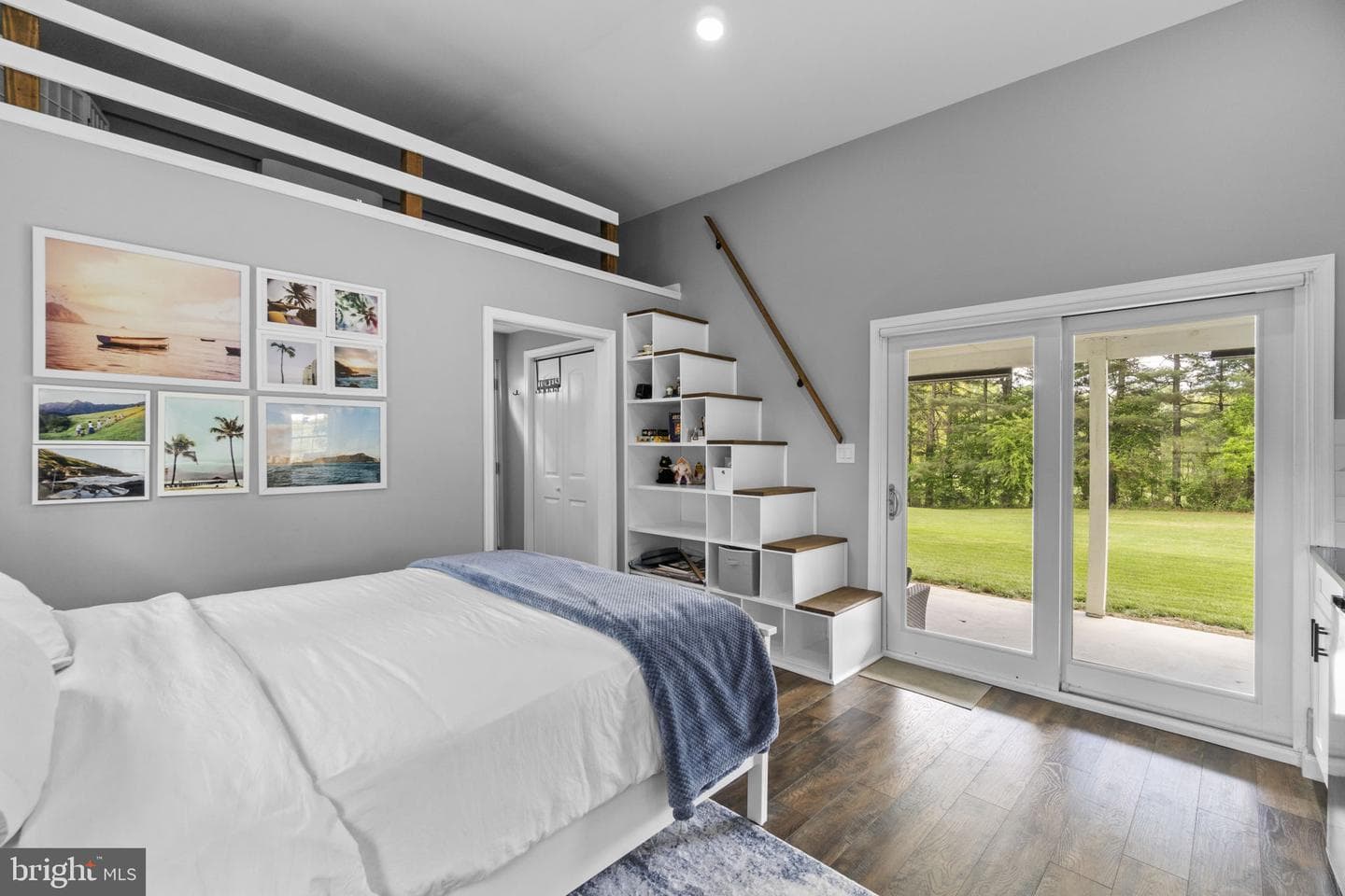 14106 Howard Road photo 36