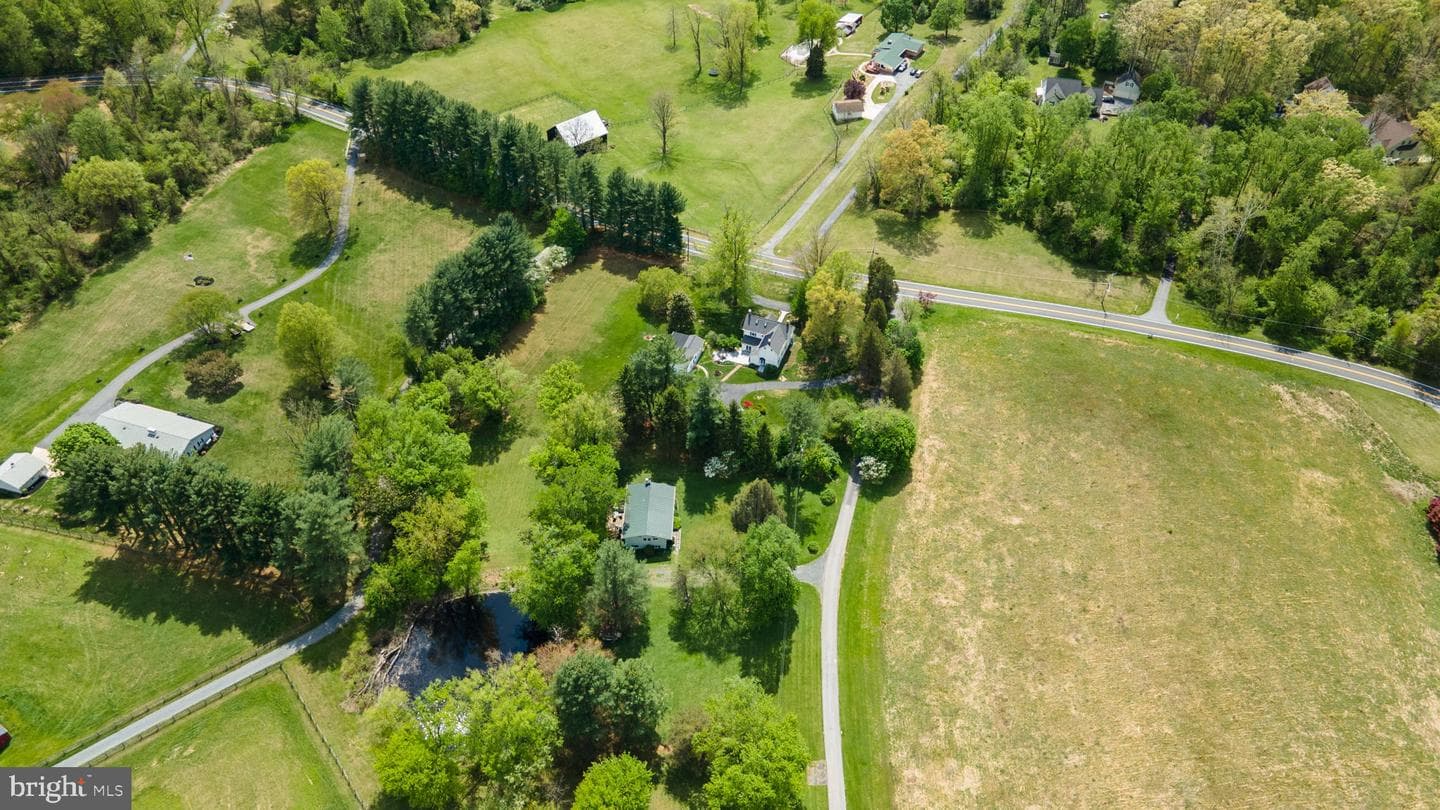 14106 Howard Road photo 52