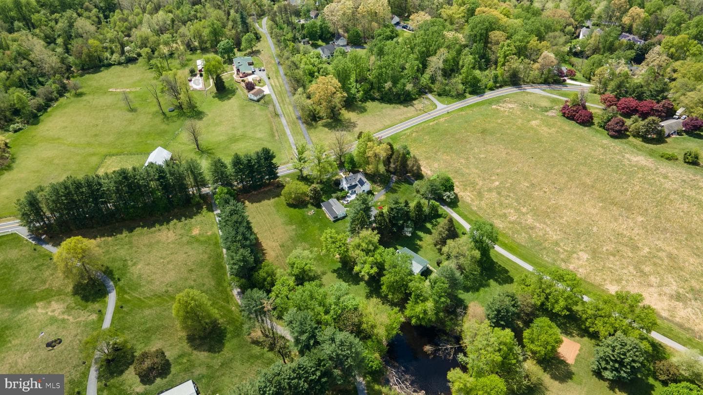 14106 Howard Road photo 54