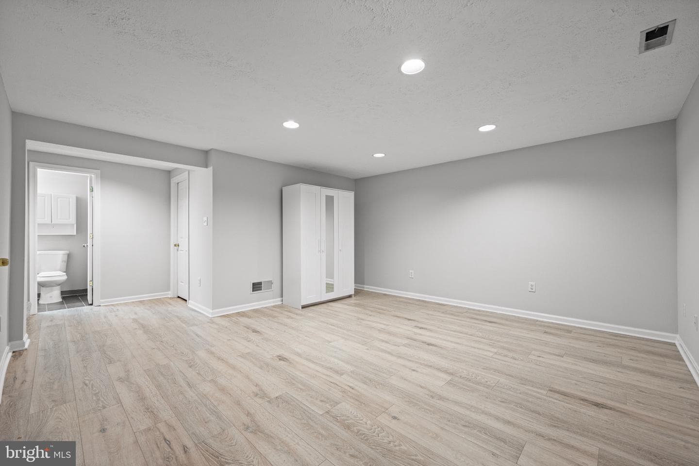 8333 Silver Trumpet Drive photo 10