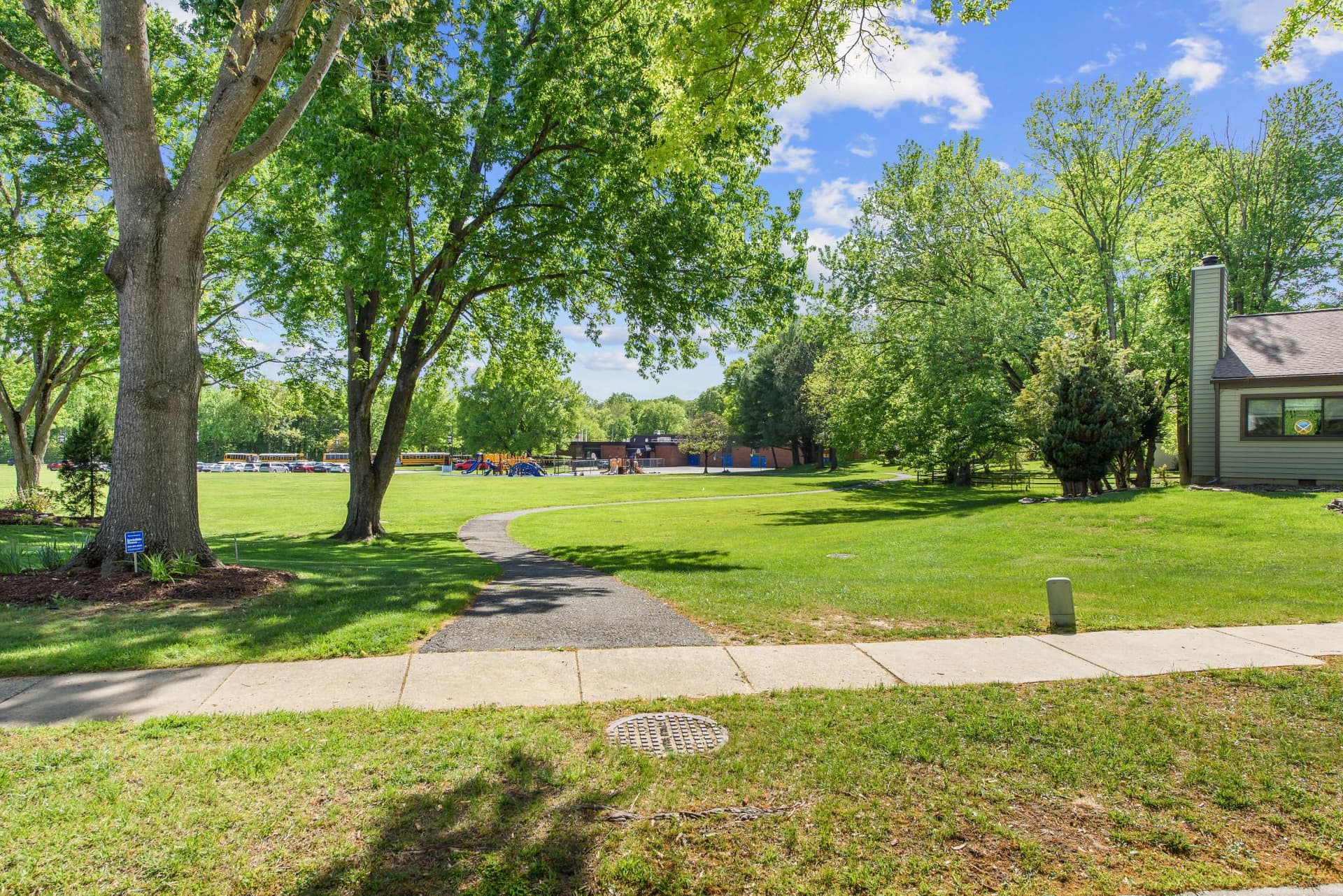10310 Twinedew Place photo 45