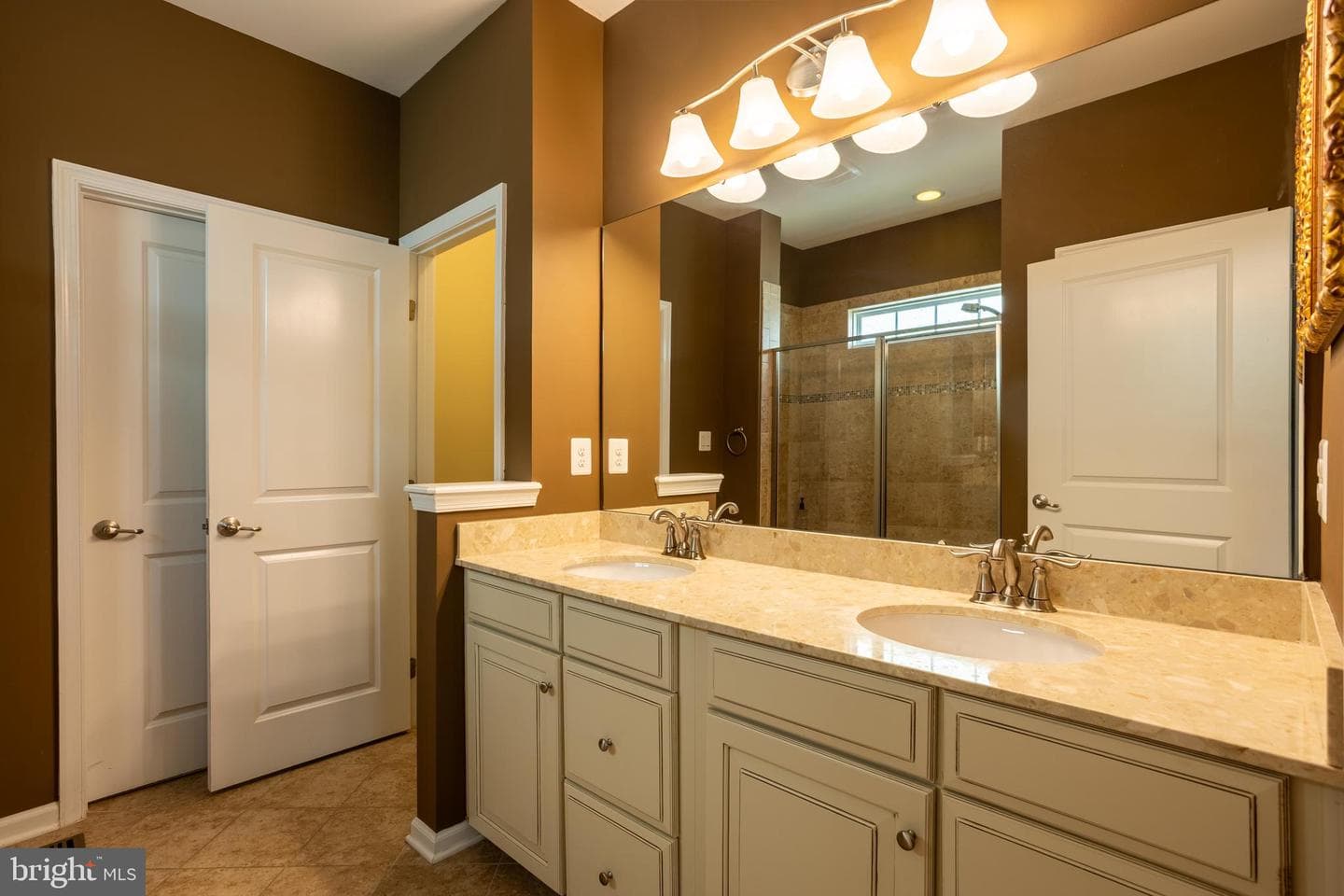 6486 Park Forest Circle photo 21