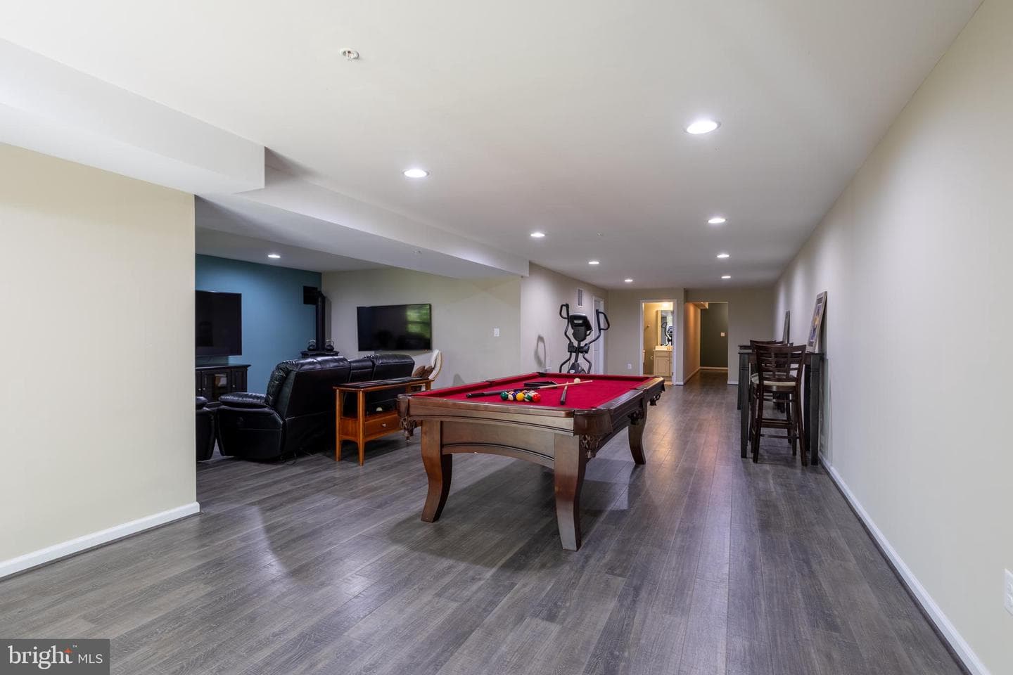 6486 Park Forest Circle photo 65