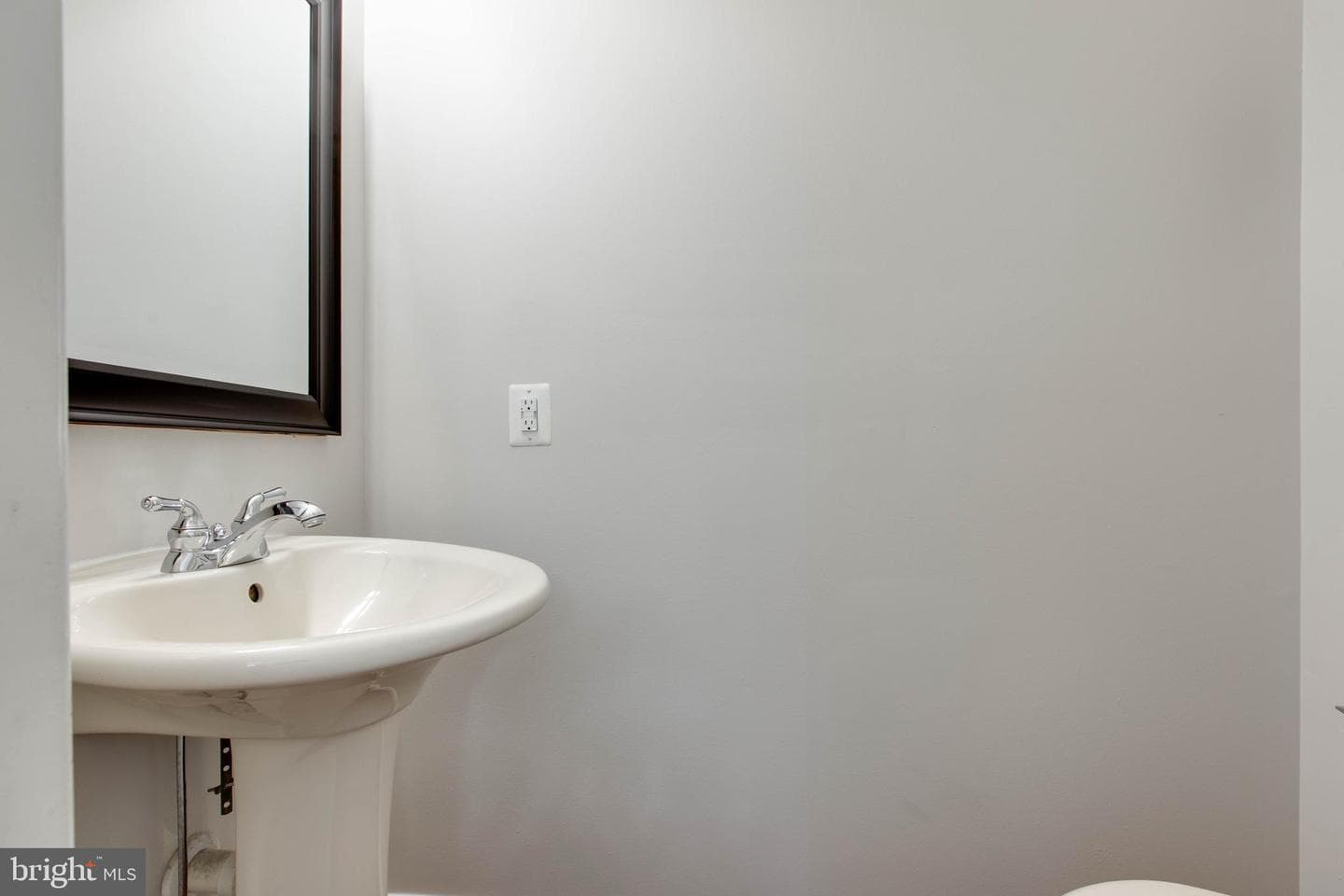 7086 Water Oak Road #200 photo 11