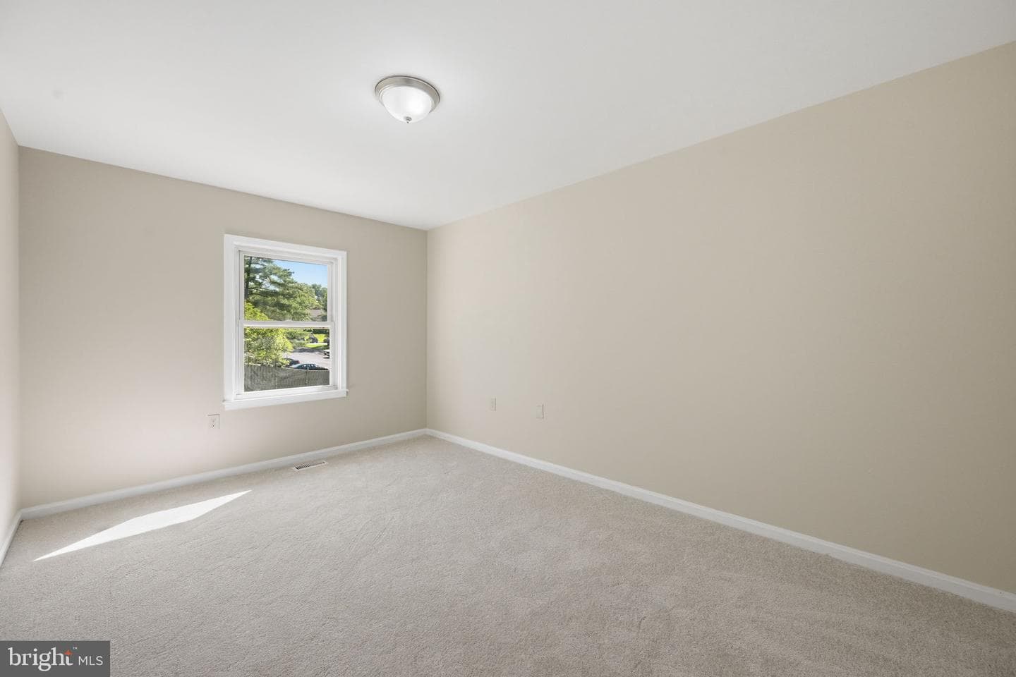 9045 N Laurel Road #k photo 22