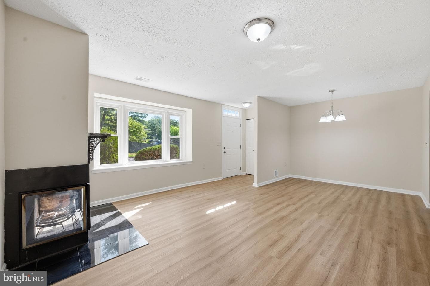 9045 N Laurel Road #k photo 6
