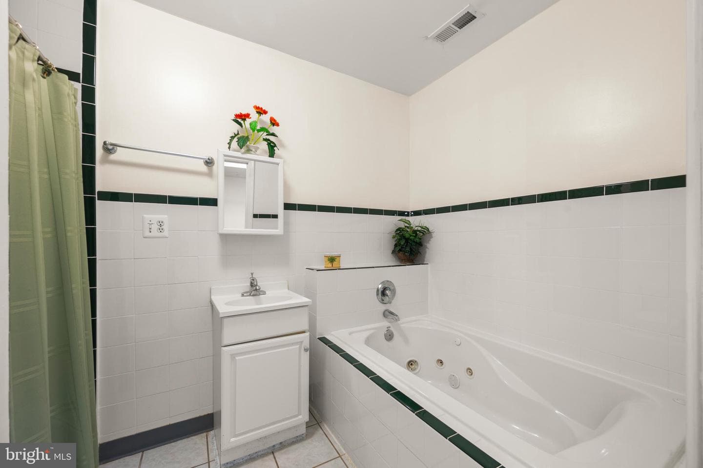 2220 Kaitlins Court photo 48
