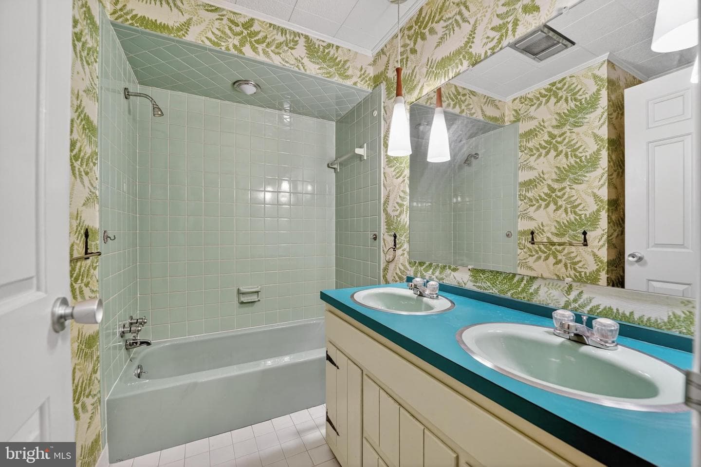 5215 Hesperus Drive photo 34