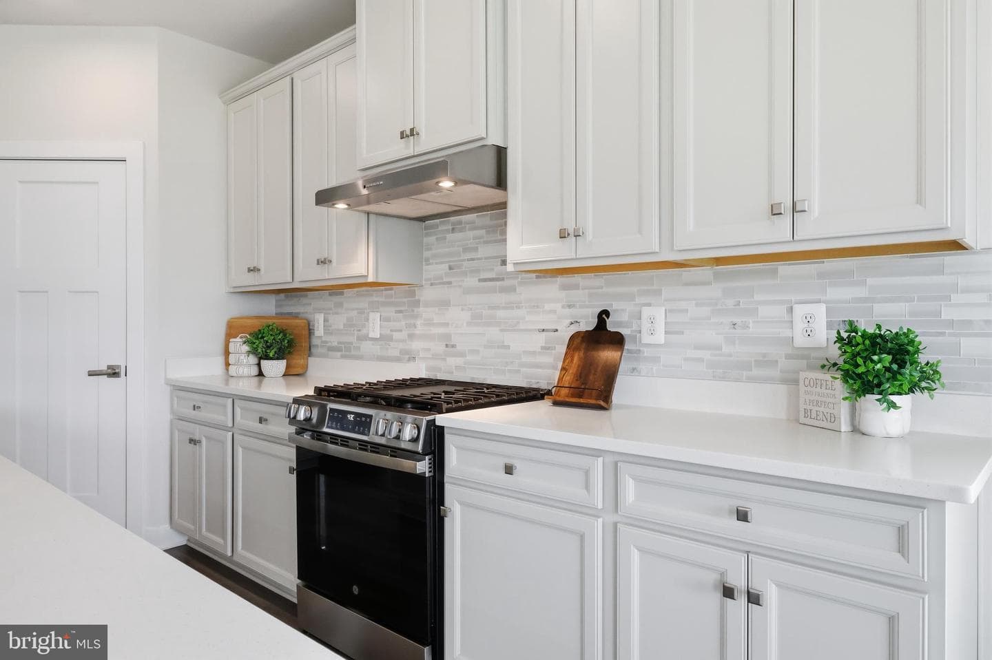 7534 Declan Rd photo 9