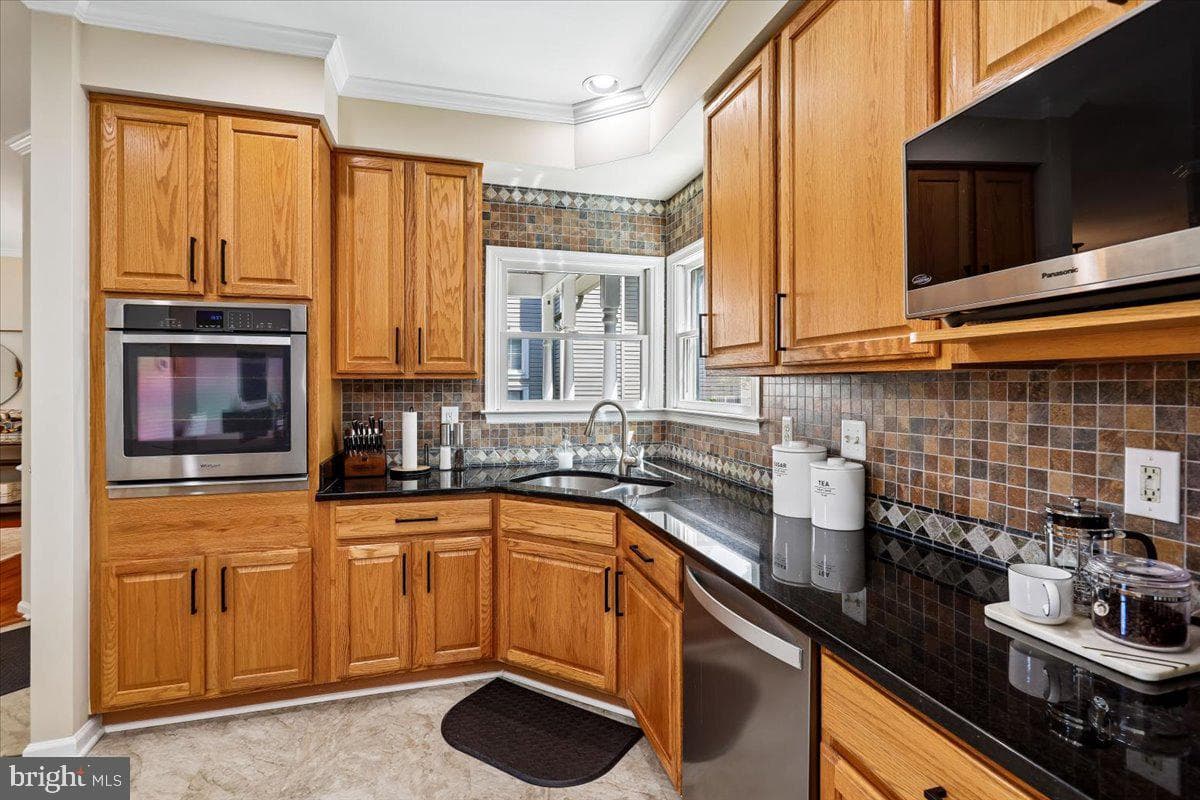 9909 Midsummer Snow Lane photo 15