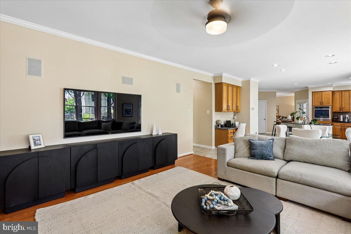 9909 Midsummer Snow Lane photo 20