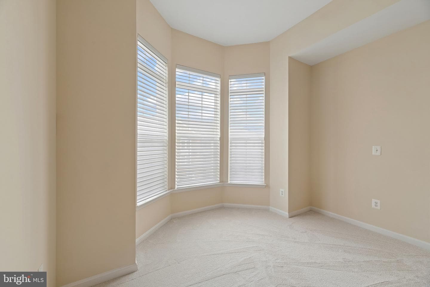 6155 Shadywood Road #401 photo 19