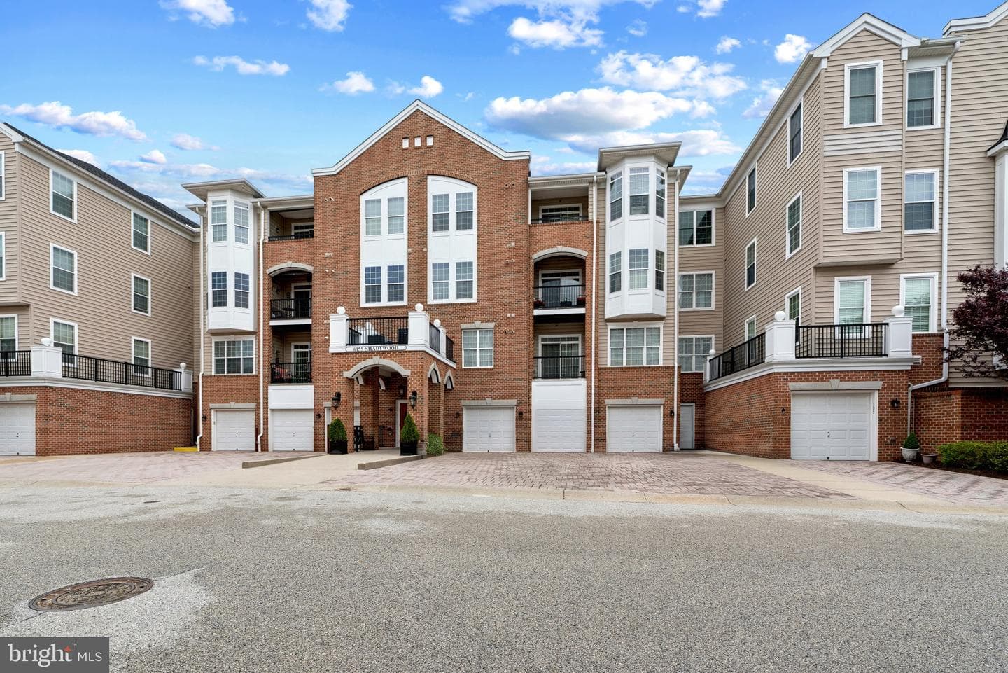 6155 Shadywood Road #401 photo 2