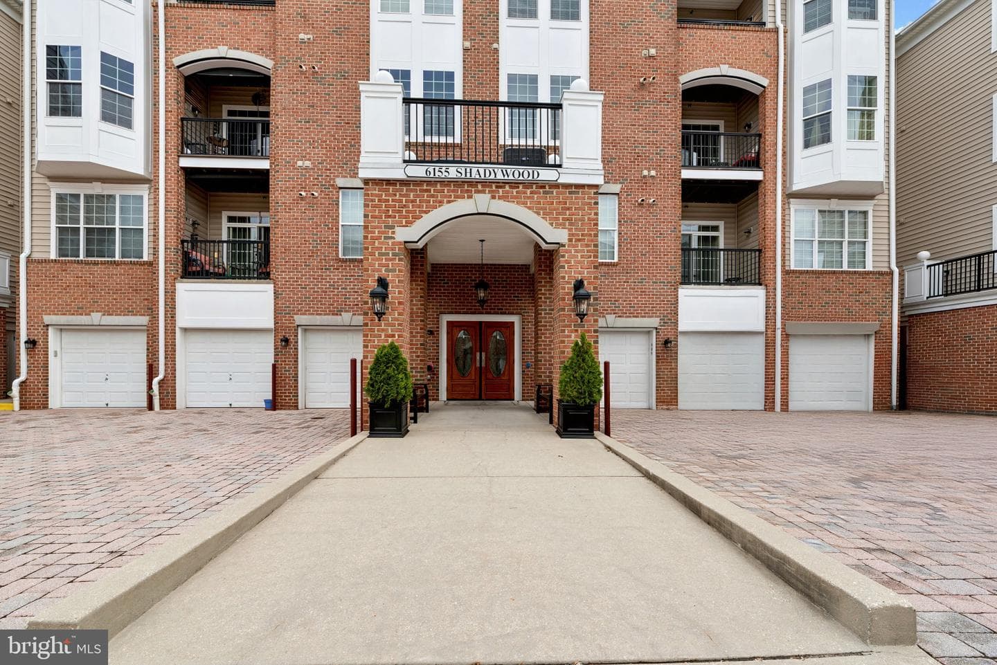 6155 Shadywood Road #401 photo 3