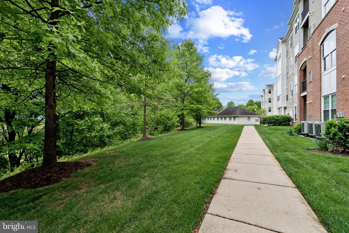 6155 Shadywood Road #401 photo 39
