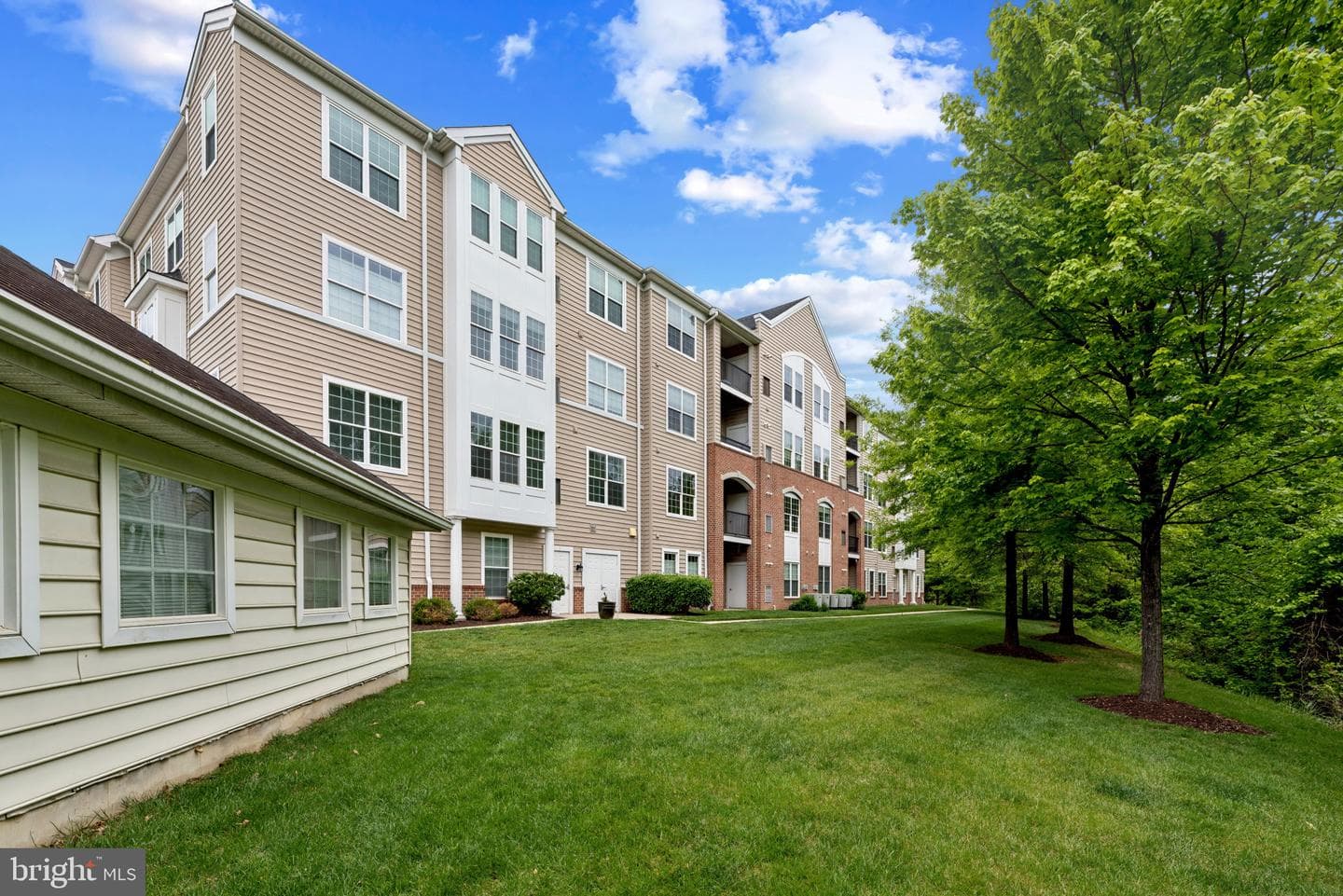 6155 Shadywood Road #401 photo 40