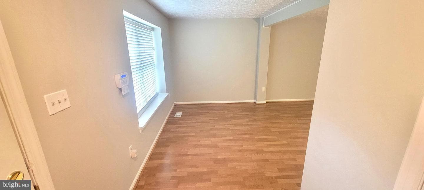9320 Pirates Cove photo 2