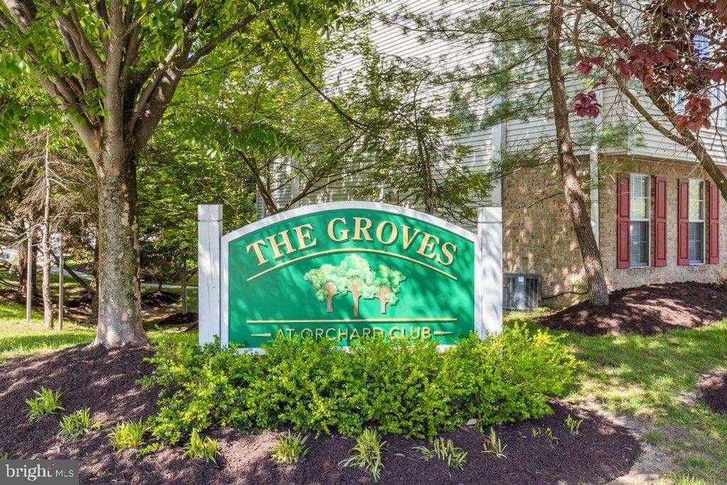 6205 Sandpiper Court #202 photo 37