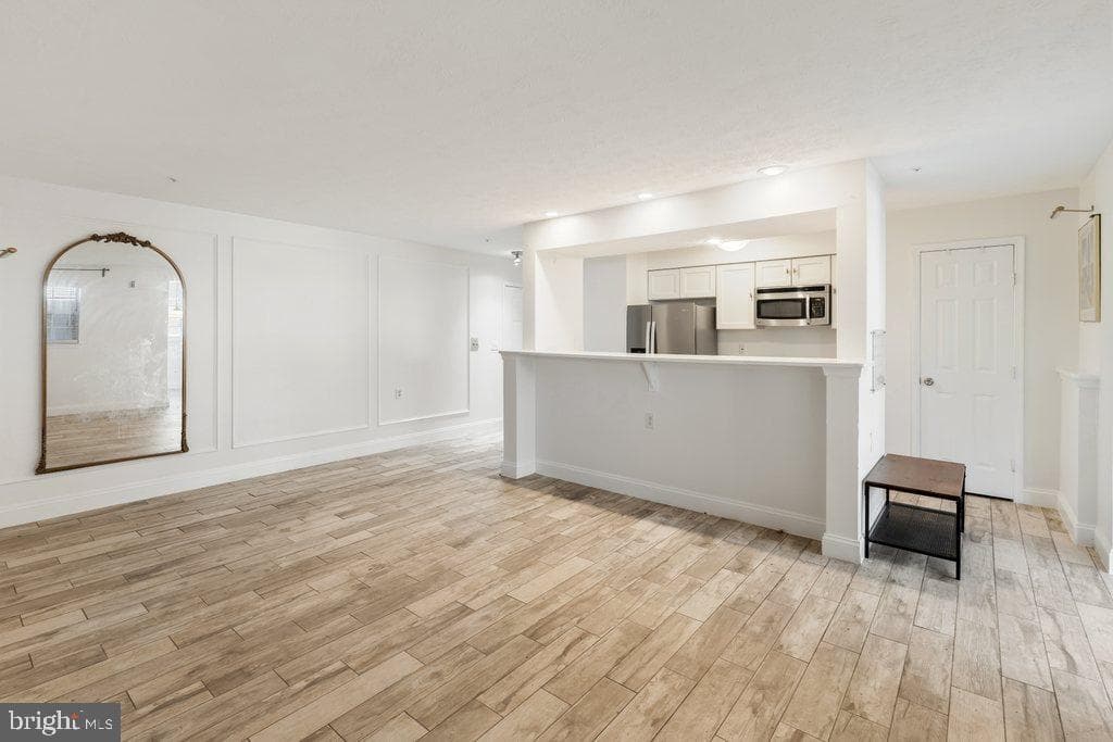 6205 Sandpiper Court #202 photo 6