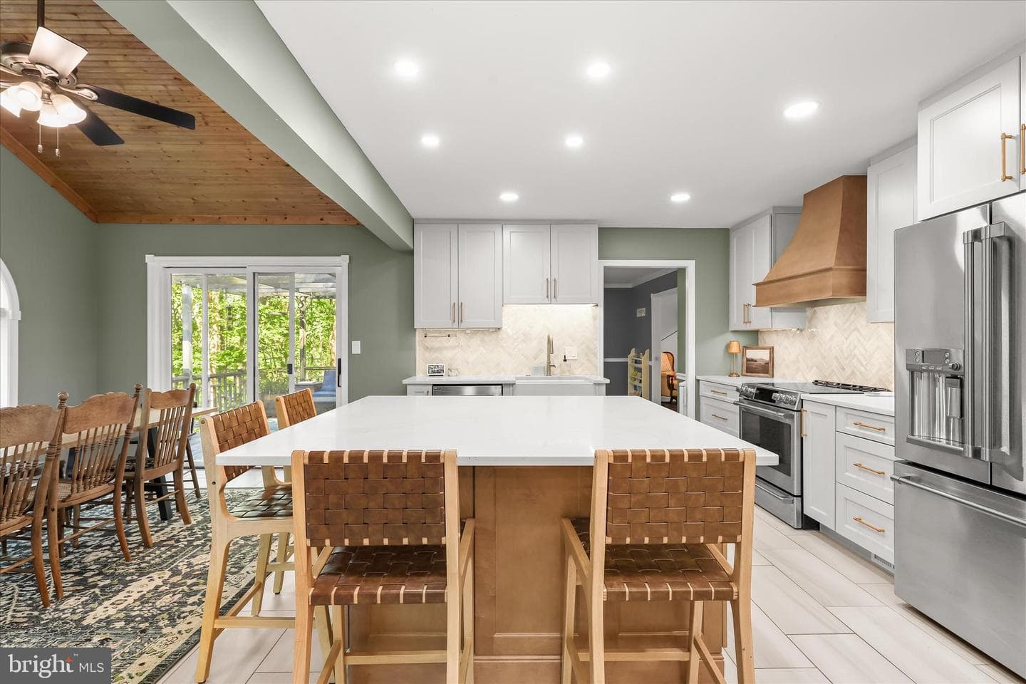 625 Sideling Court photo 4