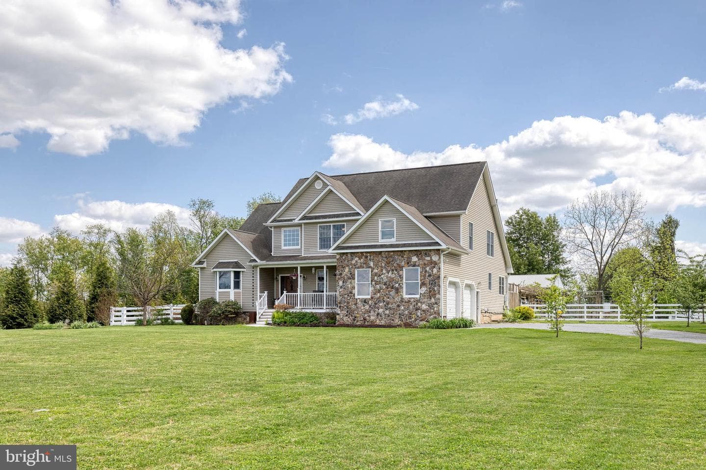 1097 Underwood Road photo 3