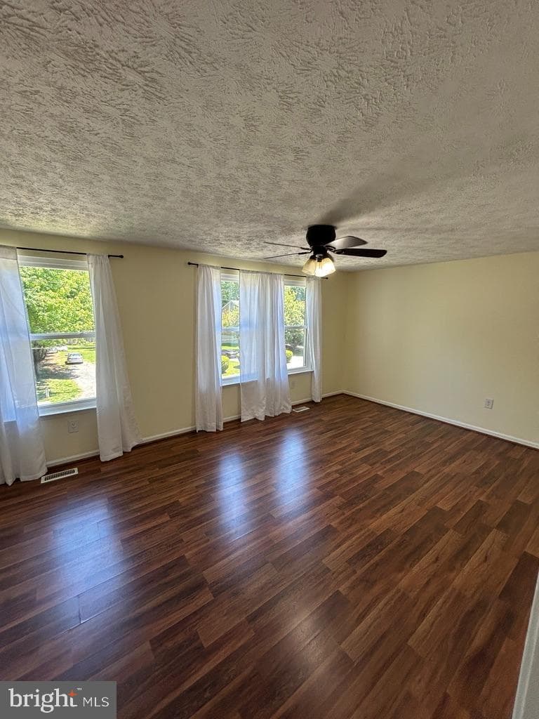 9560 Glen Oaks Lane photo 14