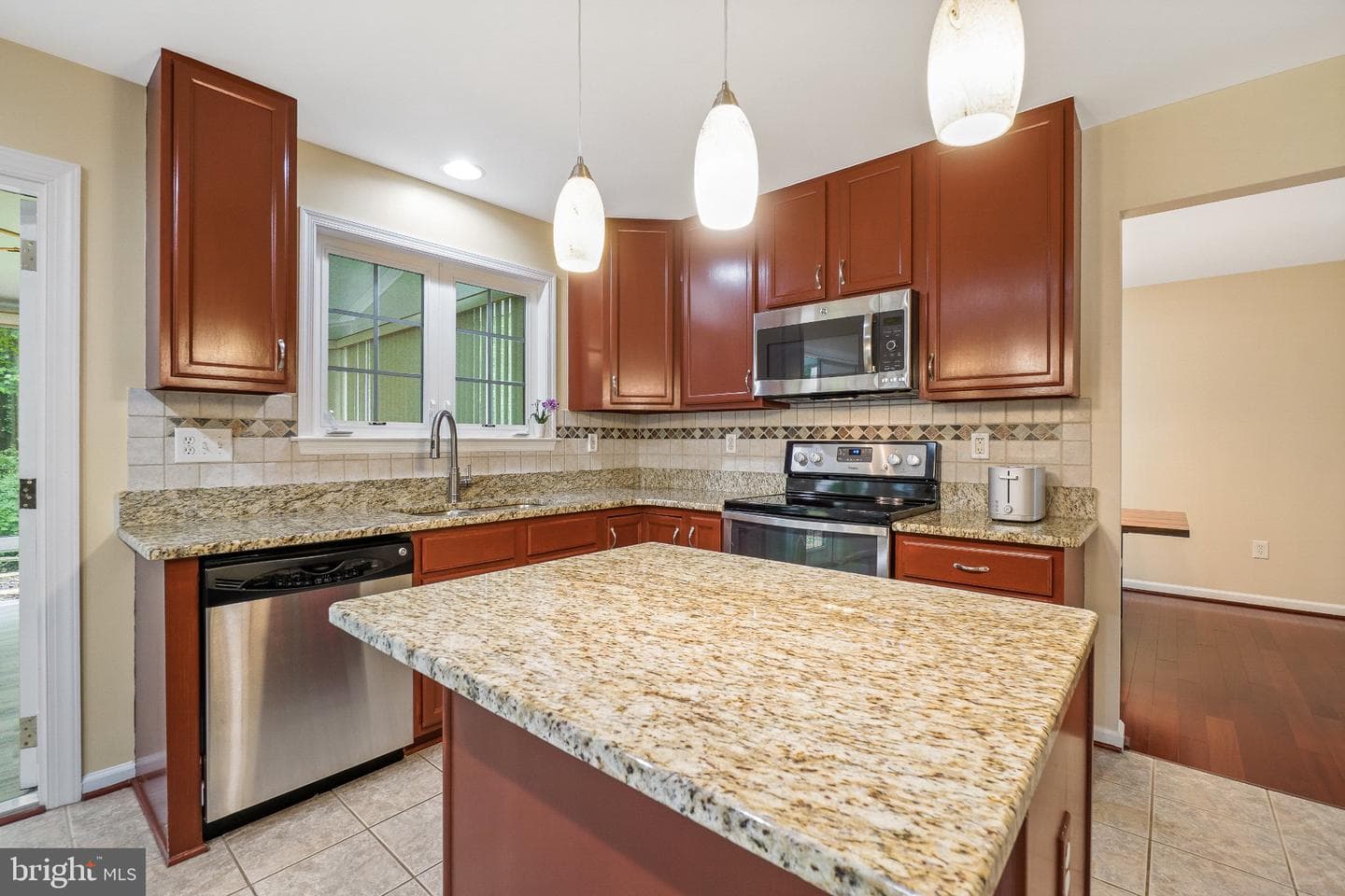 6217 Lilac Bush Lane photo 15