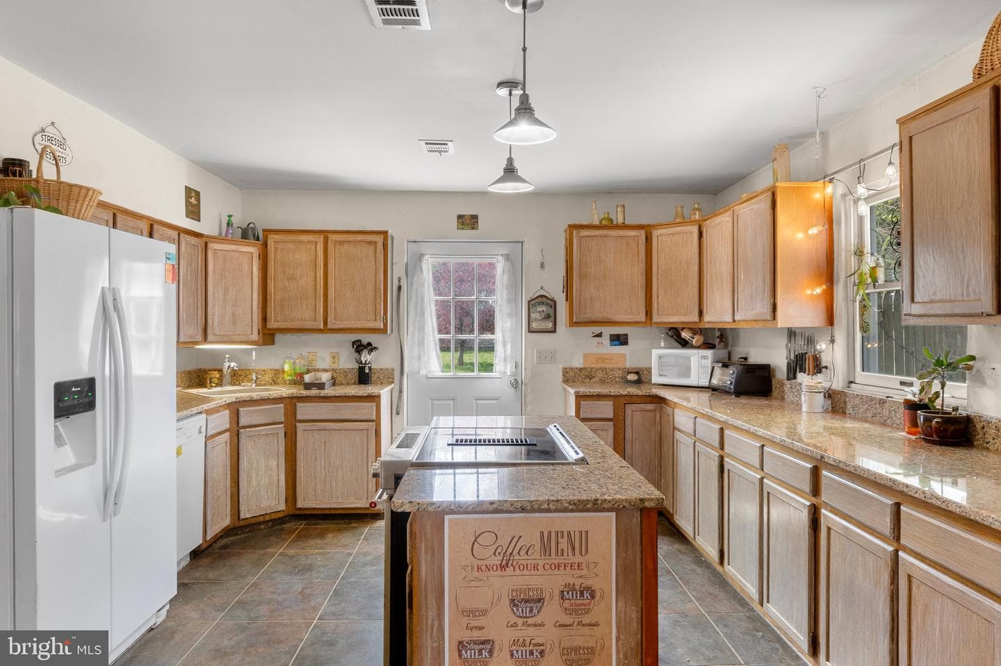15921 Frederick Road photo 12