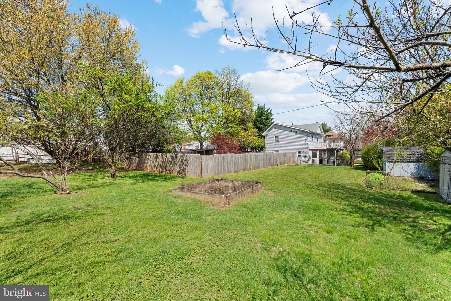 15921 Frederick Road photo 39