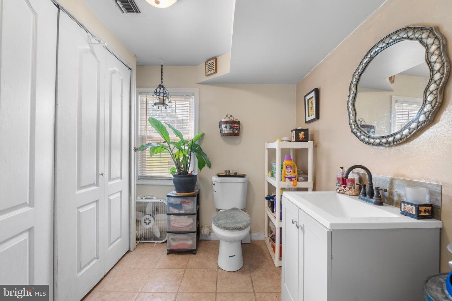 15921 Frederick Road photo 9