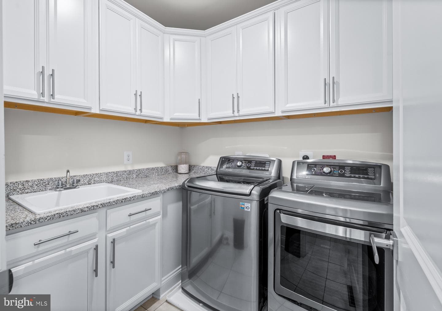 12201 Mayapple Drive photo 32