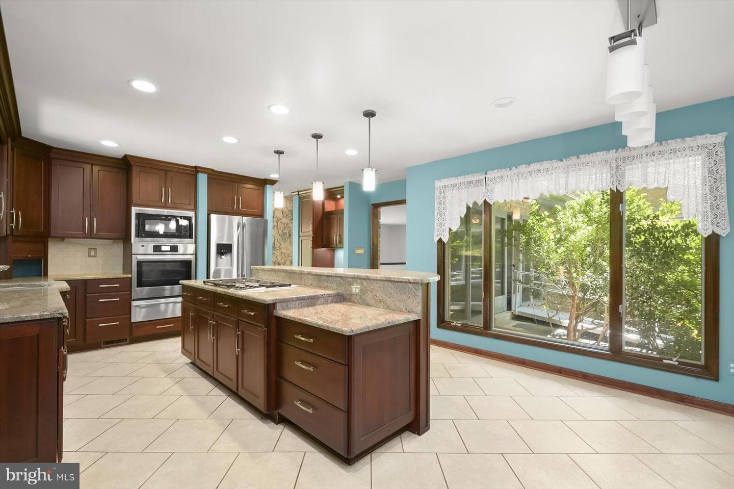 13922 Wayside Drive photo 18