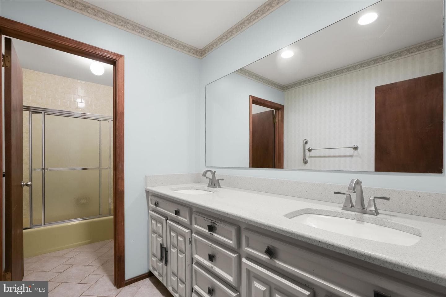 13922 Wayside Drive photo 36