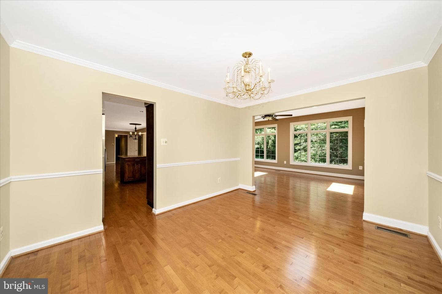 6667 Luster Drive photo 18