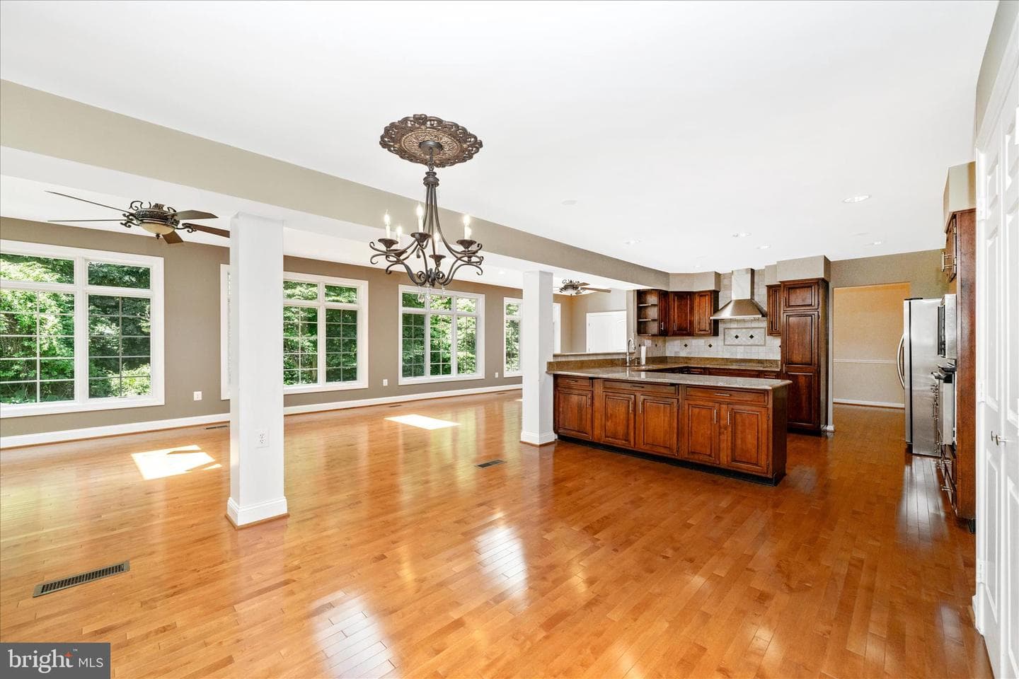 6667 Luster Drive photo 33