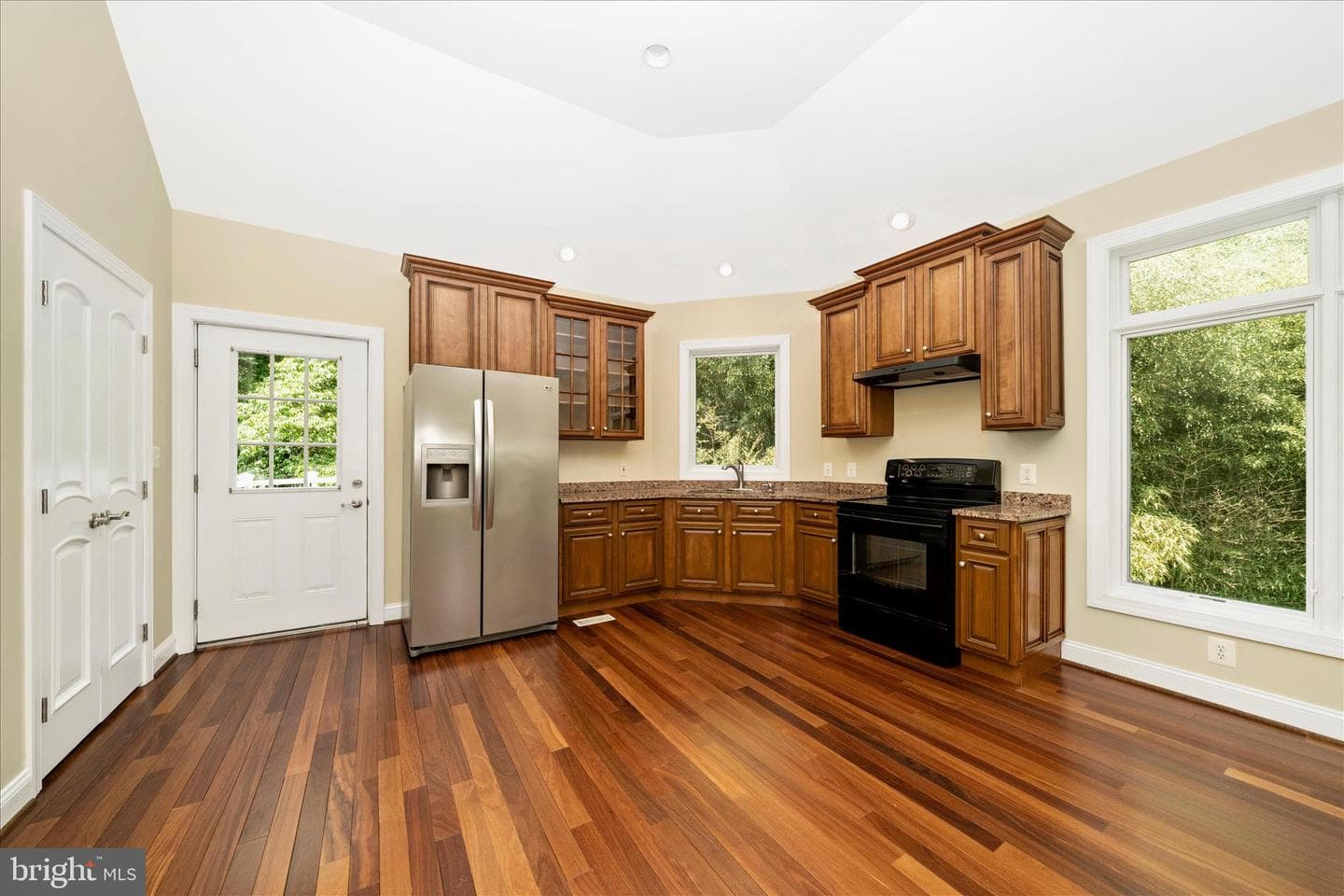 6667 Luster Drive photo 44