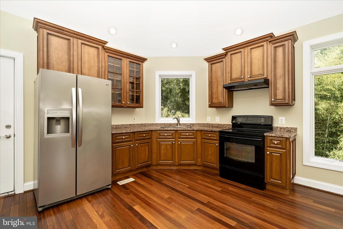 6667 Luster Drive photo 45