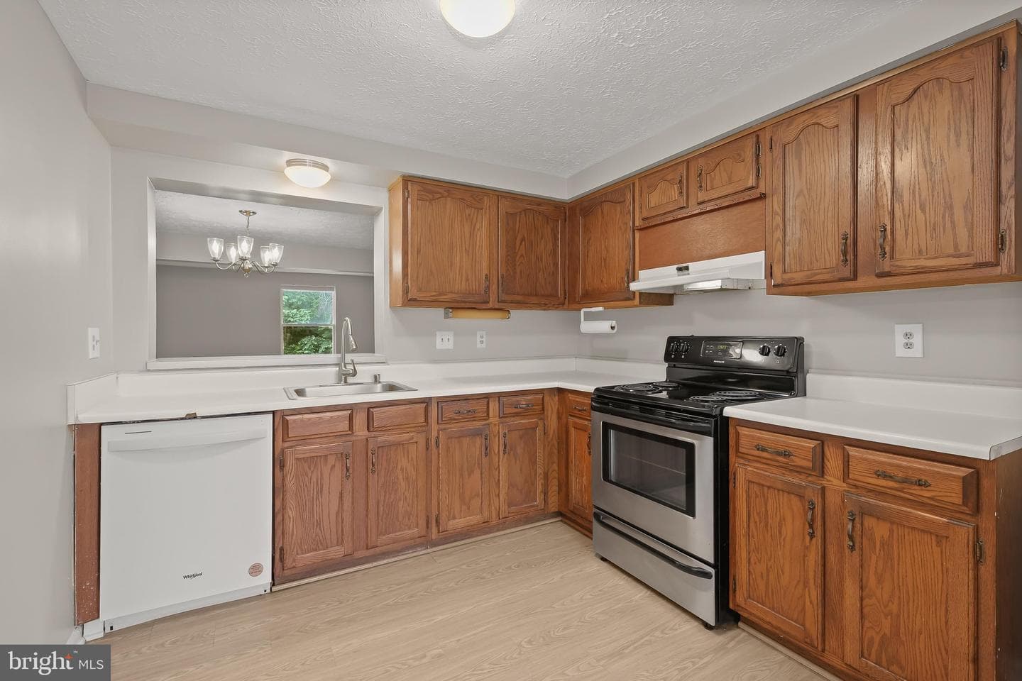 8035 Watermill Court photo 15
