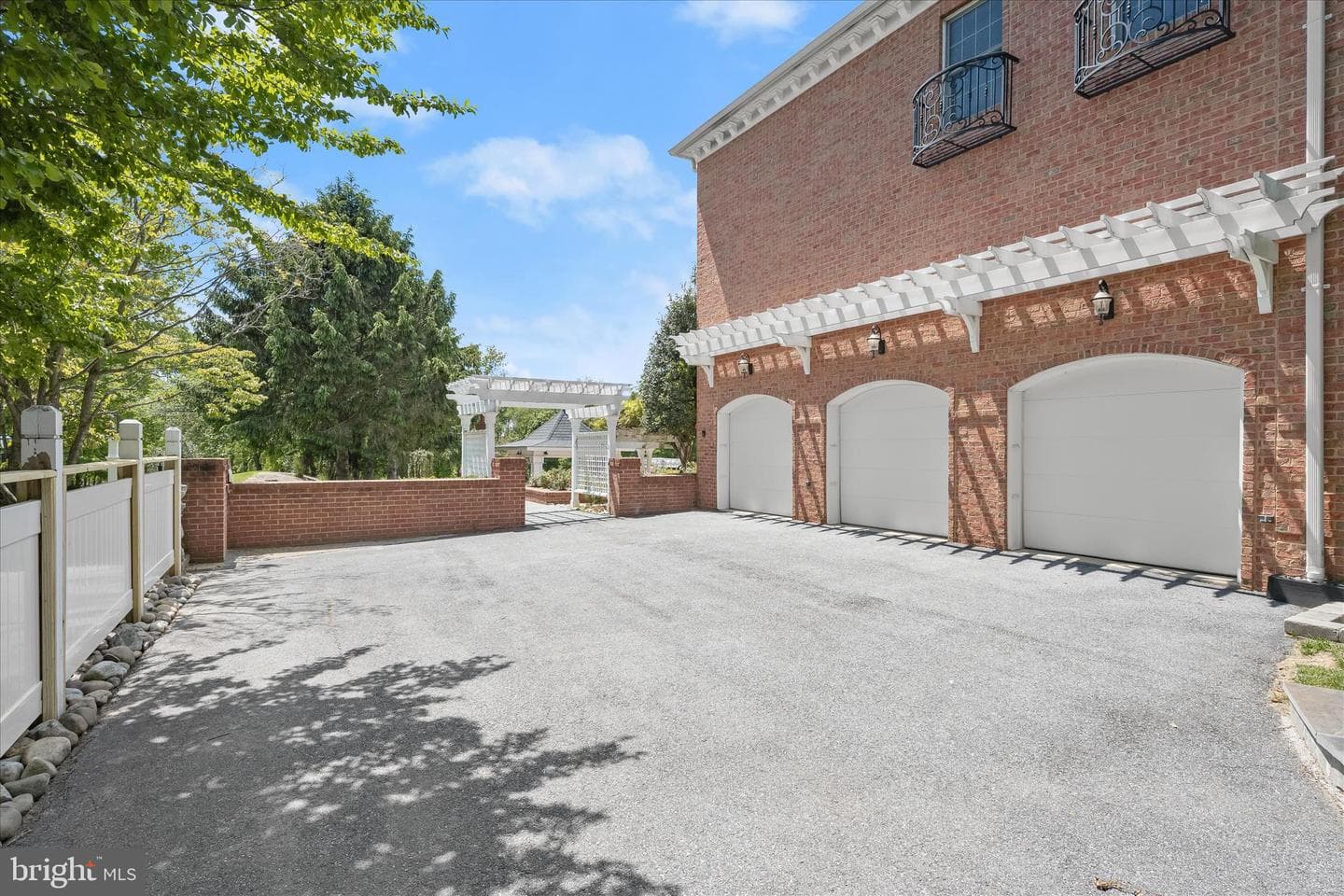 3644 Broadleaf Court photo 7