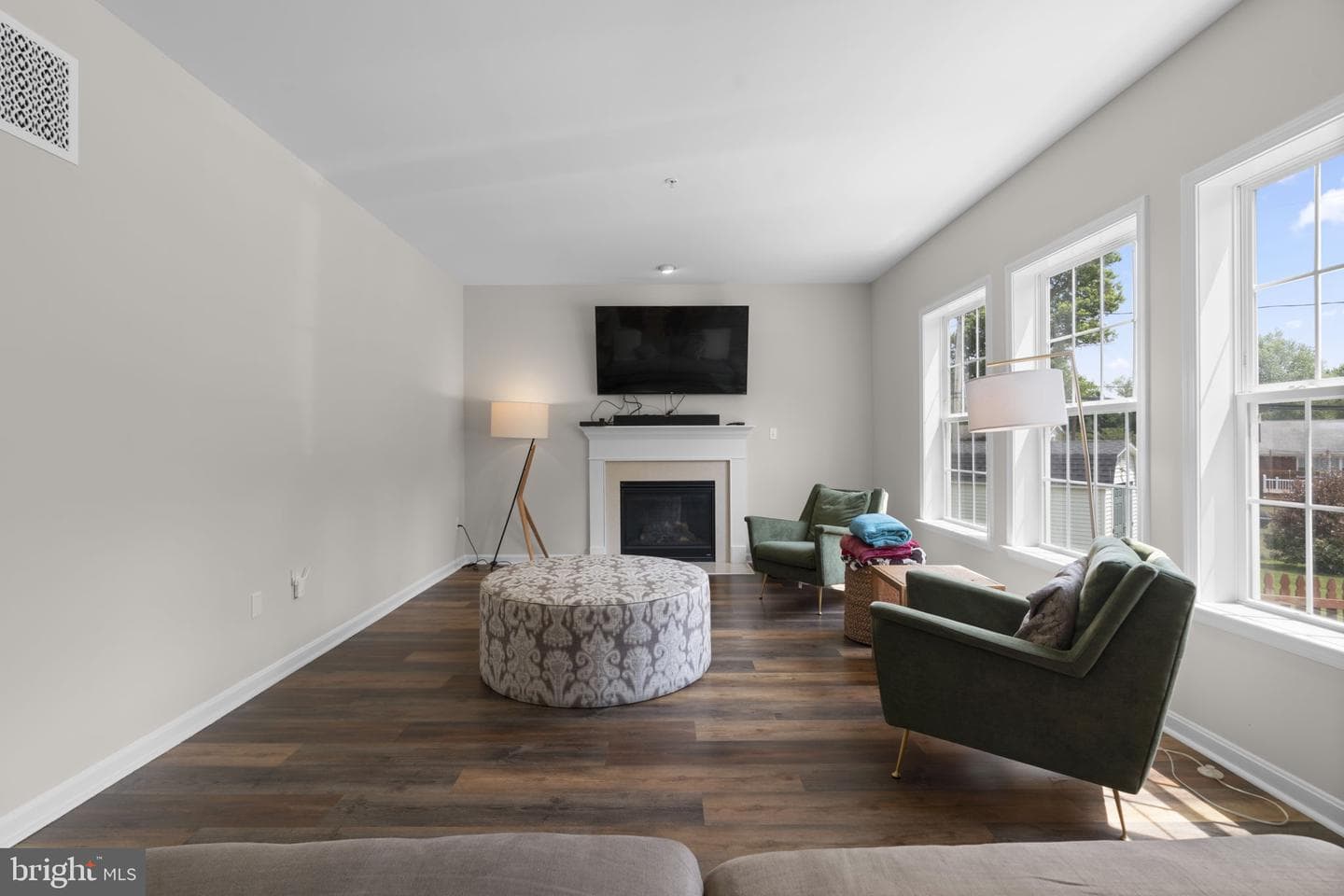 10520 Justice Pl photo 20
