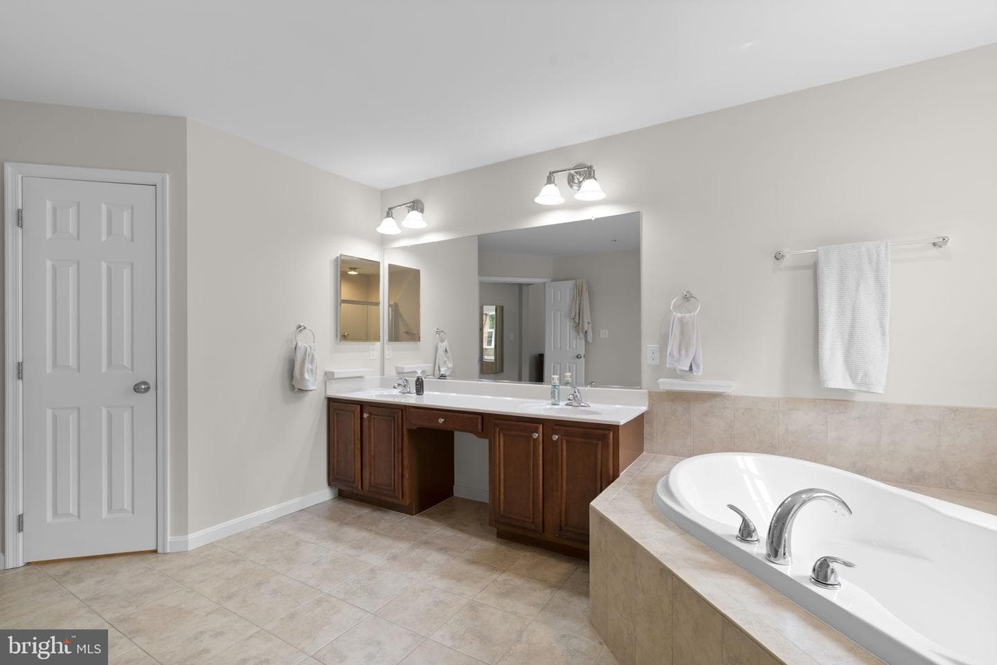 10520 Justice Pl photo 31