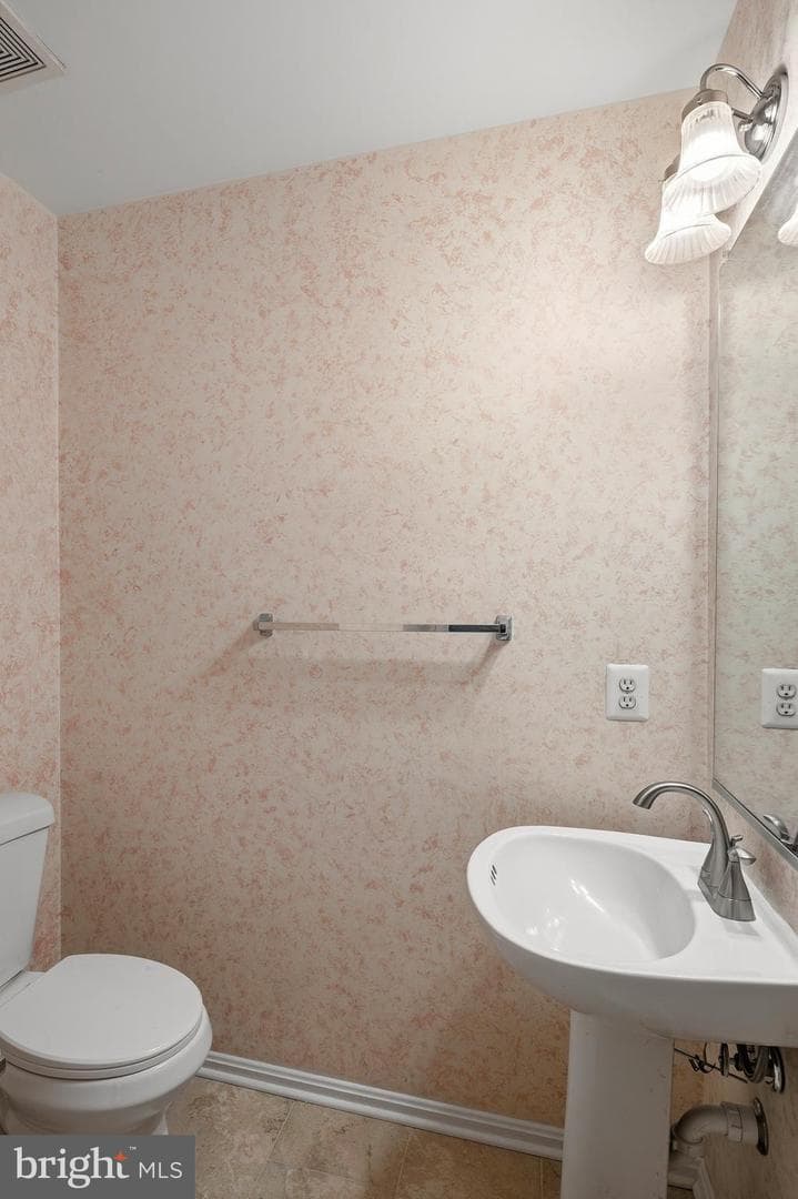 6408 Frothingham Court photo 21