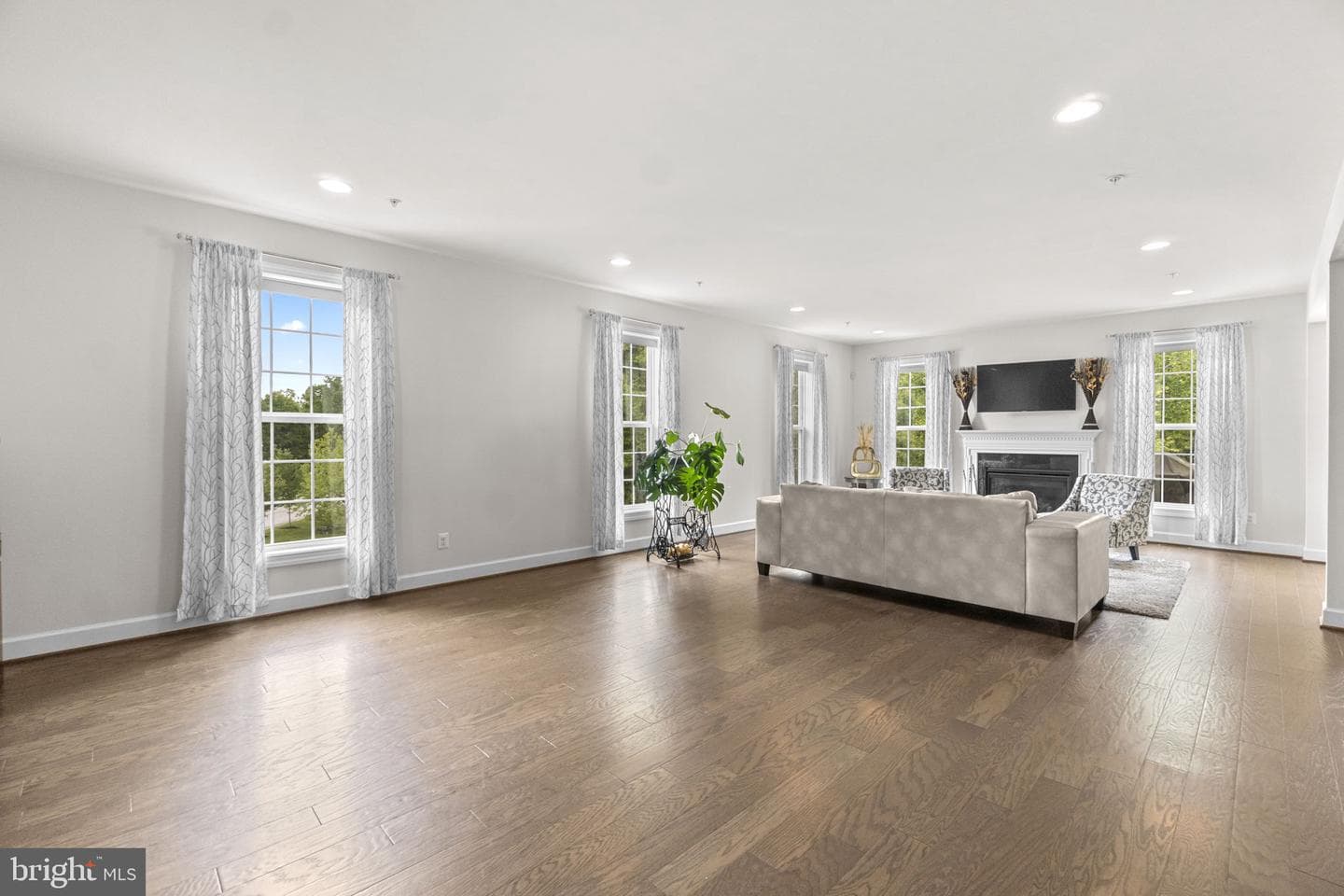 2726 W End Circle photo 4