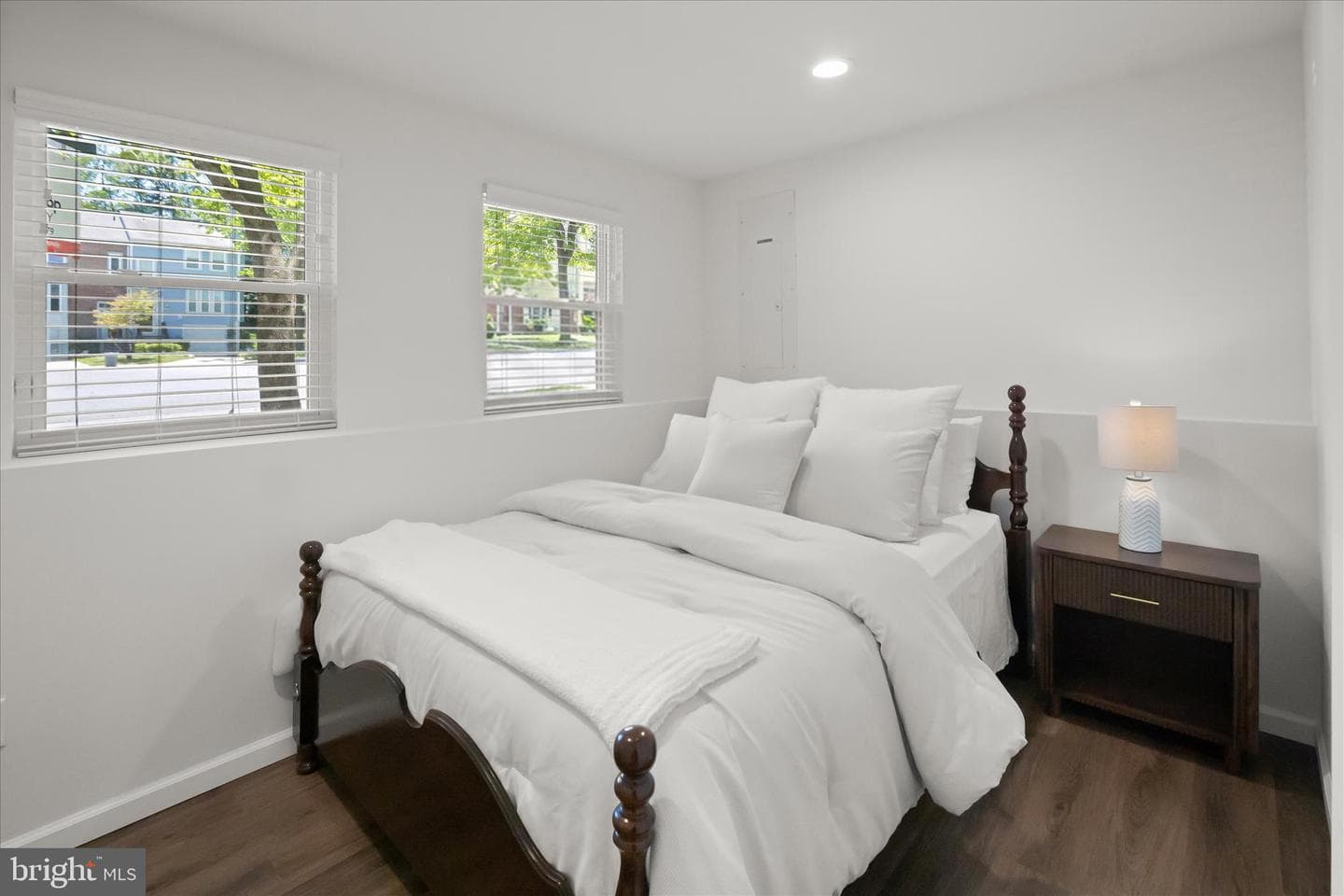 8206 Tall Trees Court photo 47