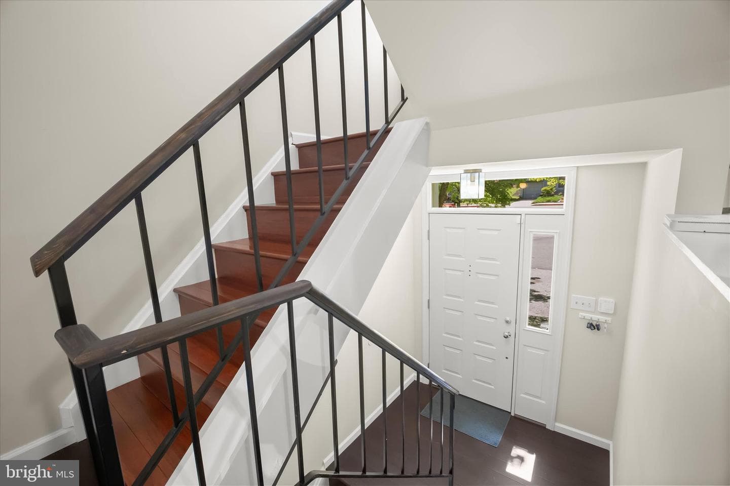 8206 Tall Trees Court photo 5