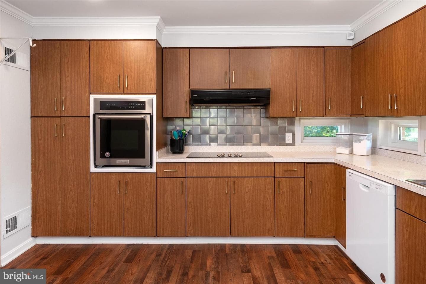 9460 Guilford Road photo 17